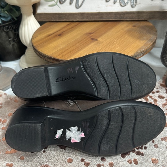 Clarks leather booties - Picture 5 of 7